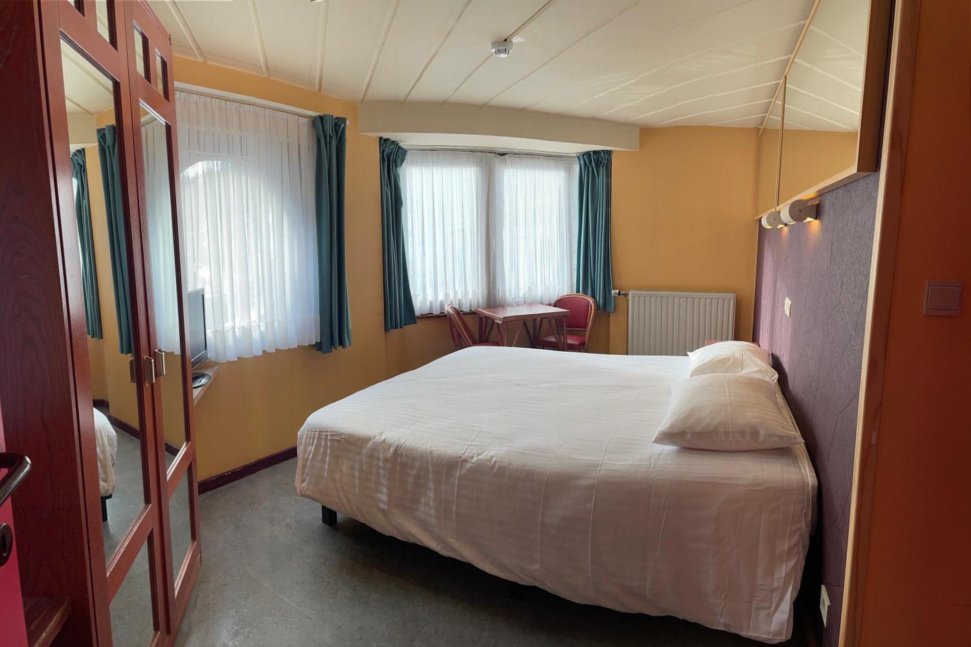 Hotel Les Arcades - La-Roche-En-Ardenne المظهر الخارجي الصورة